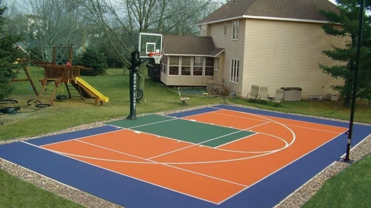 Bahçeye Basketbol Sahası ve Zemini Yapımı