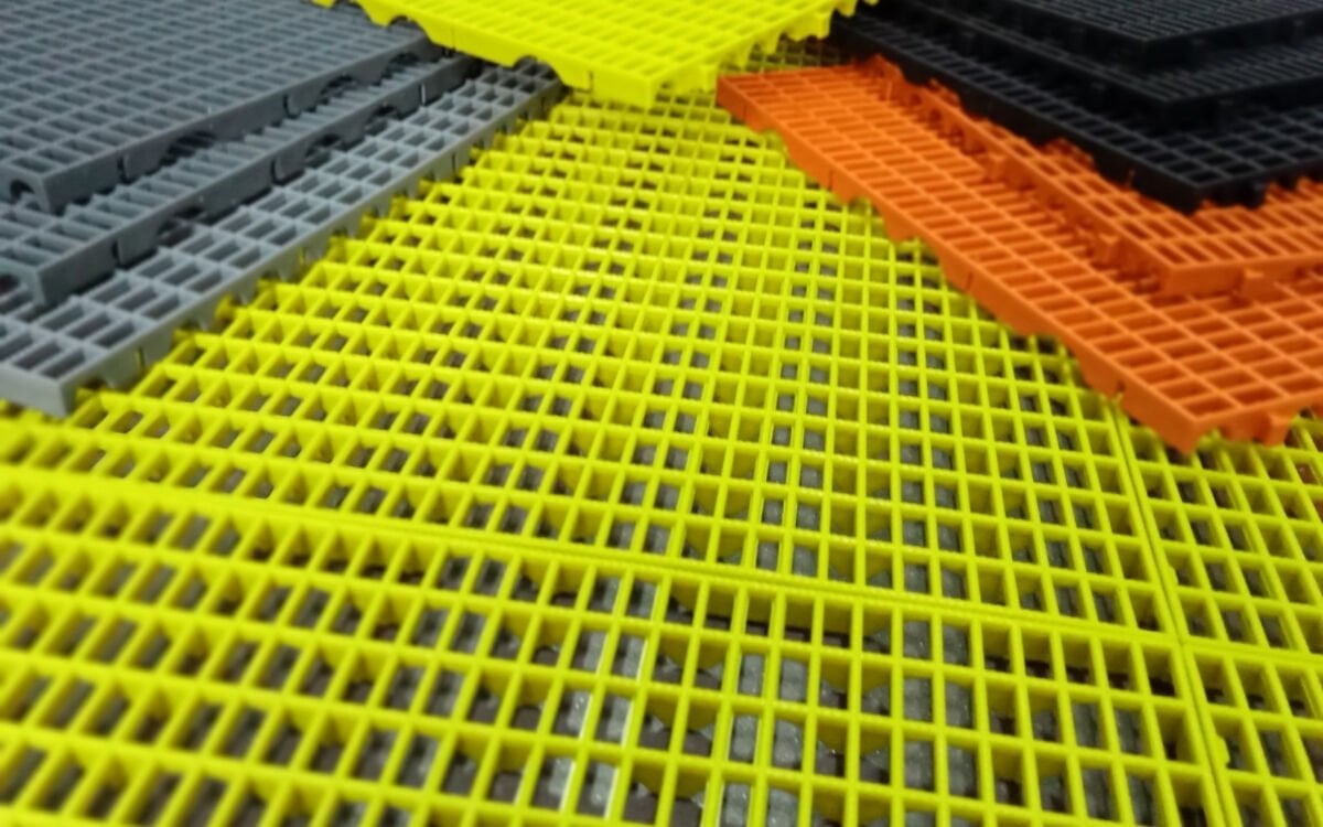 Plastik Yer Karosu Nedir?